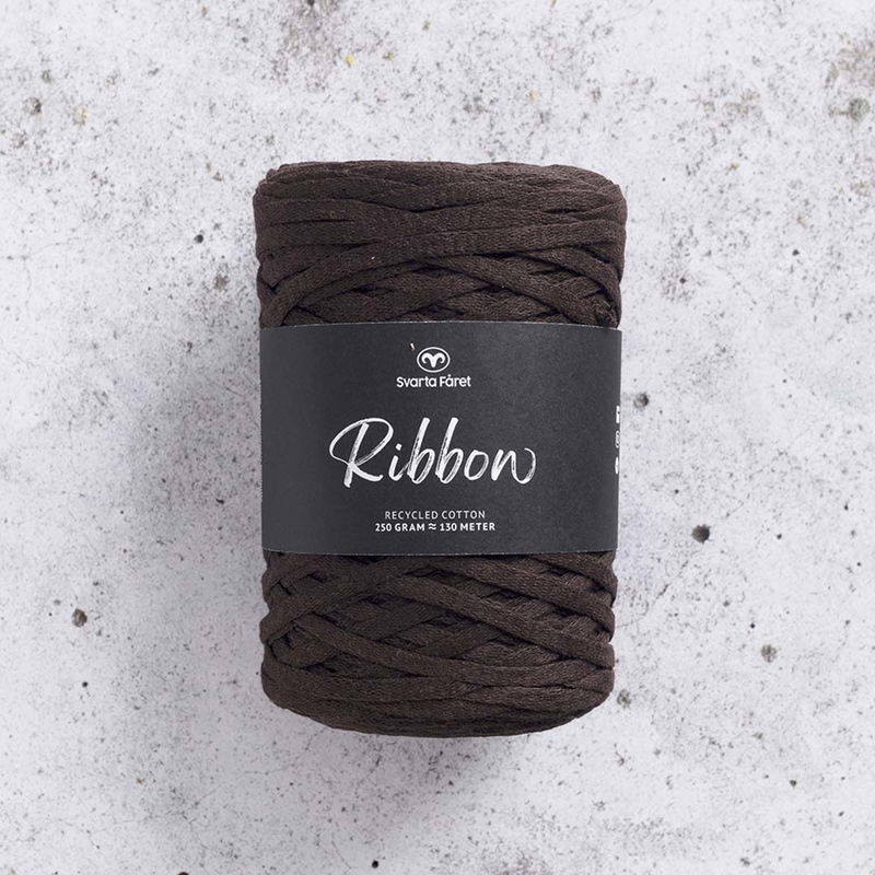Ribbon Blandgarn, tubgarn, i färgen Turkish Brown från Svarta fåret