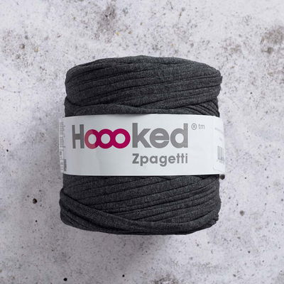 T-shirtgarn Zpagetti antracitgrå. Extra tjockt trikågarn av 100% återvunnen textil