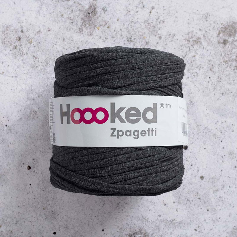 T-shirtgarn Zpagetti antracitgrå. Extra tjockt trikågarn av 100% återvunnen textil