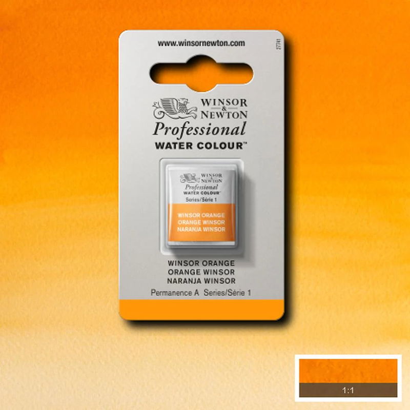 Winsor & Newton Professional Water Colour Winsor Orange i halvkopp som visas mot målad bakgrund i samma färg.