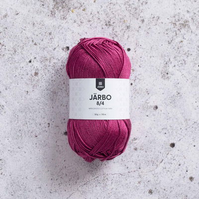 Järbo 8/4 50 gram. Vildrosröd bomullsgarn. 100% bomull.