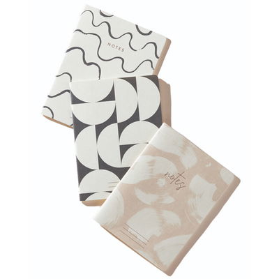3 st anteckningsböcker Trepack anteckningsböcker, linjerat papper, syrafri.