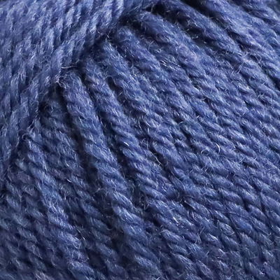 Närbild på Svarta Fåret Merinogarn Vintage Denim, obehandlad merinoull i 50 g nystan
