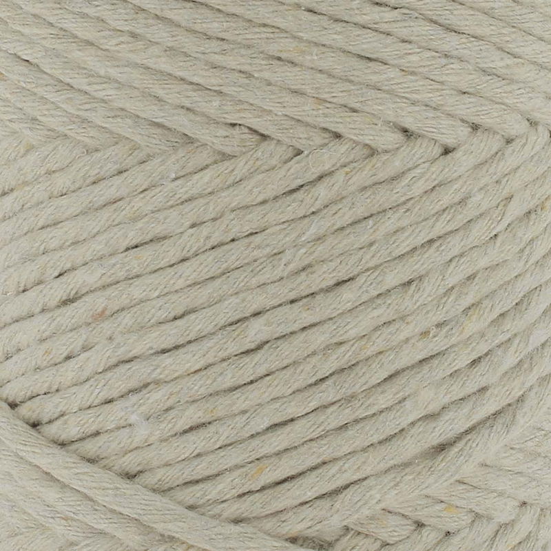 Närbild av Hoooked Spesso Chunky Cotton 500g Biscuit garnstruktur