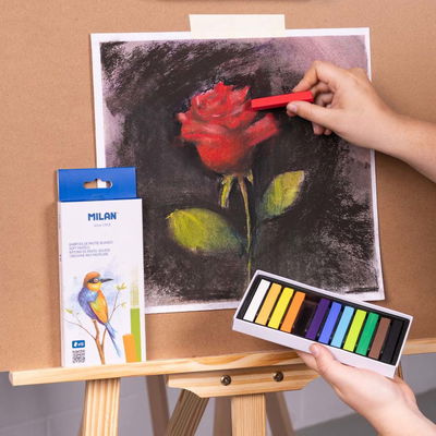 Inspiration med setet Milan 12 soft pastels, motivet är en ros mot svart bakgrund