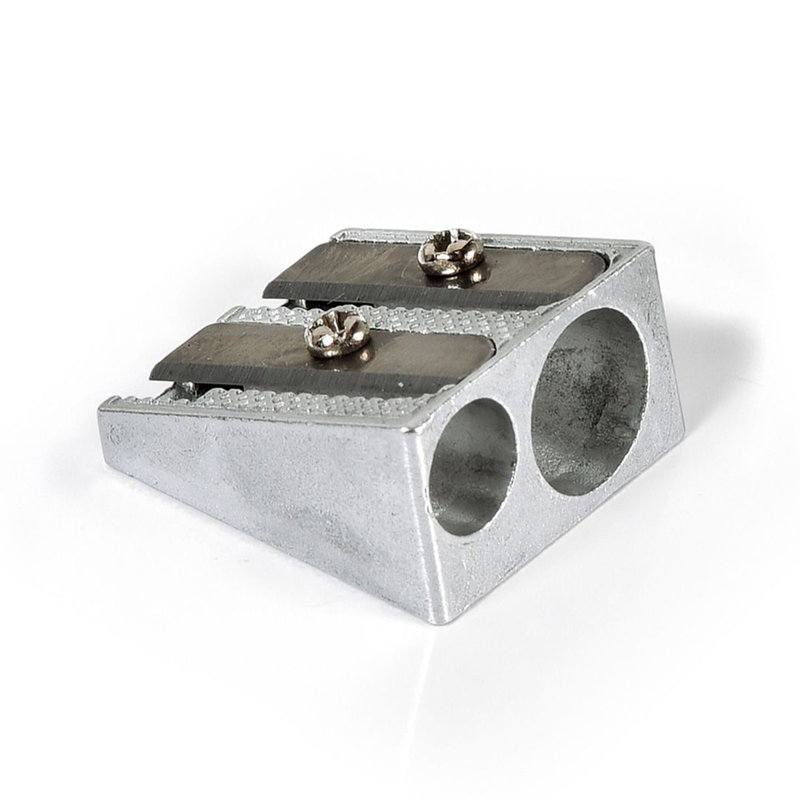 Pennvässare i borstad aluminium med två hål, 8 och 11 mm, för vanliga och tjocka pennor