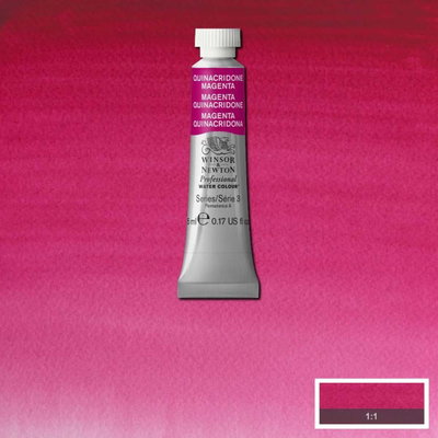 Winsor & Newton Professional Quinacridone Magenta 5 ml tub på magentafärgat färgprov