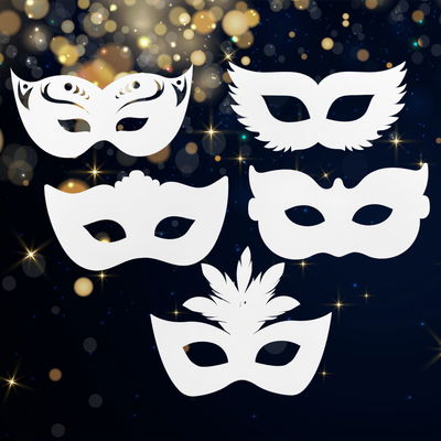 Maskeradmasker 5 st Utskurna vita maskeradmasker i kartong, fem olika modeller, liggande på en festlig bakgrund med ljuseffekter