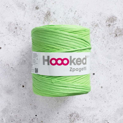T-shirtgarn Zpagetti grön. Extra tjockt trikågarn av 100% återvunnen textil