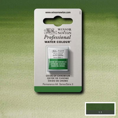 Winsor & Newton Professional Water Colour Oxide of Chromium i halvkopp som visas mot målad bakgrund i samma färg.