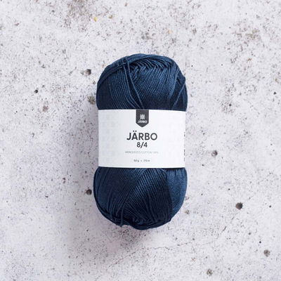 Järbo 8/4 50 gram. Marinblått bomullsgarn. 100% bomull.