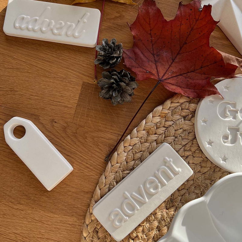 Liten adventskylt gjutform 9,9x4 cm till juldekoration