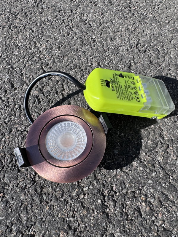 LED Downlight Slimmy | 5-8W | 3CCT | D2W | IP65 | Dimbar | Brons | Värmeskydd