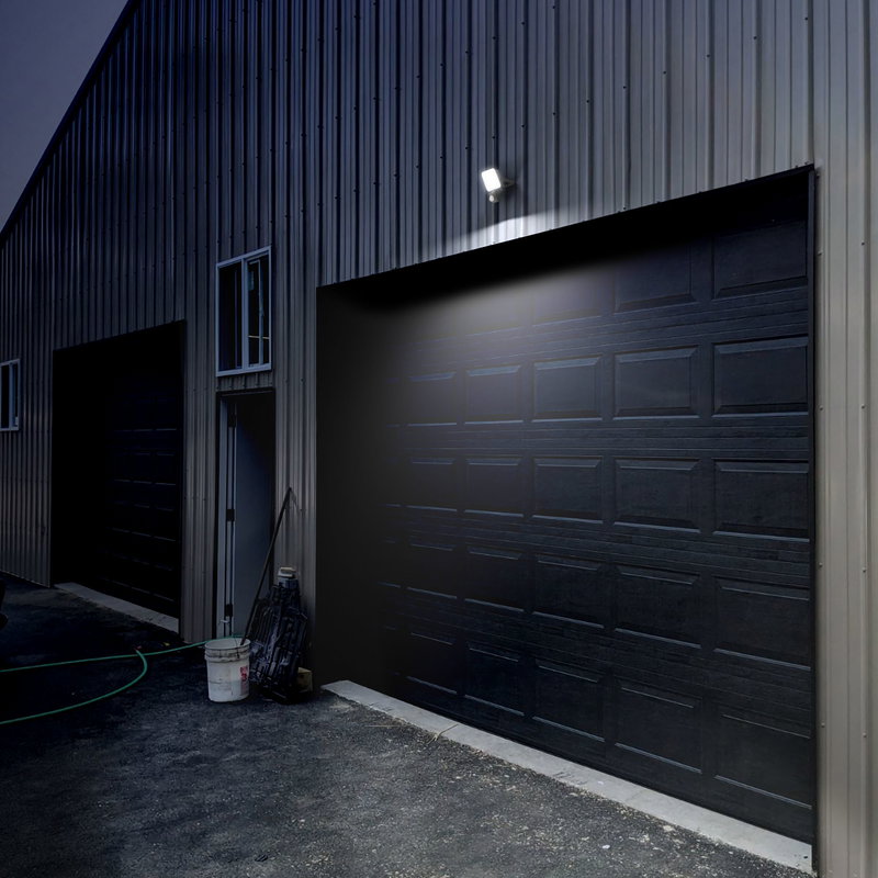 VIDEX | LED strålkastare 30W med sensor | Kallvit 5000K | IP65