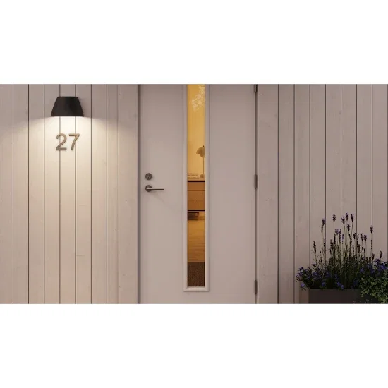 Plejd OUT-02-U Smart Vägglampa 2xUttag Svart