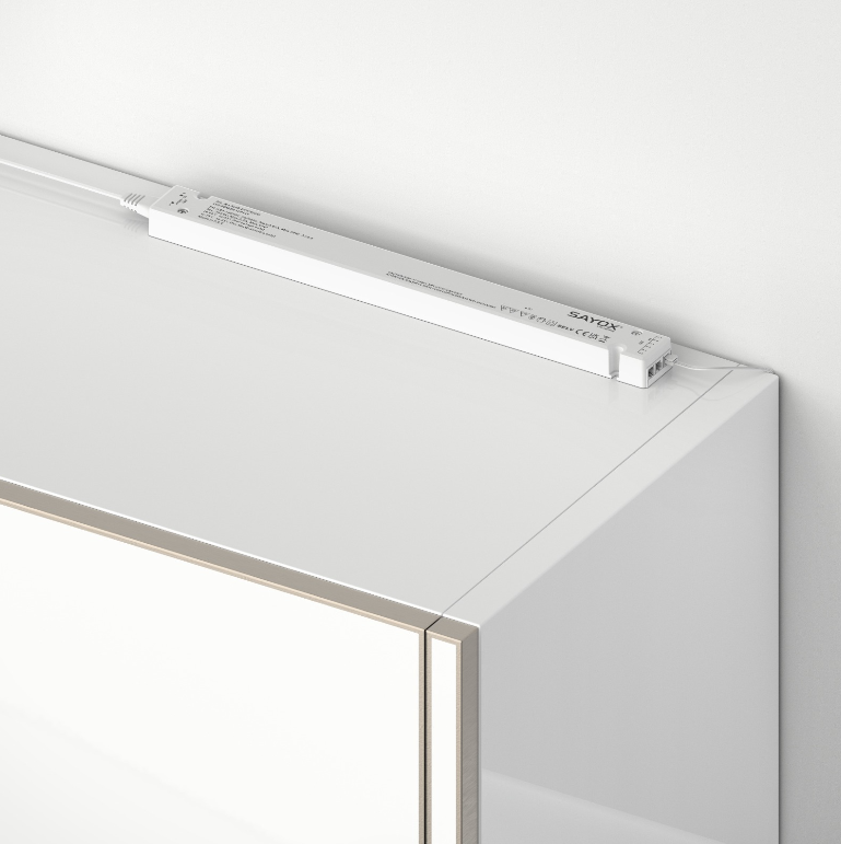 Sayox | 24V | Plug & Play | SLIM | LED-driver | 60W | Med 1,5 meter strömkabel | IP20
