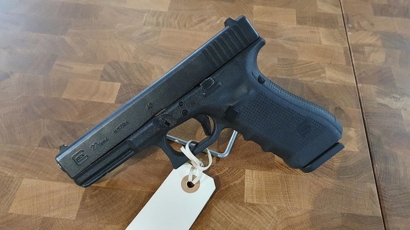 Glock 22 Gen 4, .40 S&W
