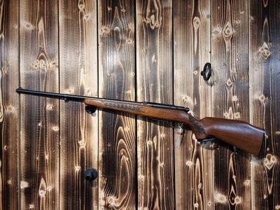 Savage kulgevär 5,7X43 (222R)   Serienr: E304599