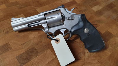 Smith & Wesson 686 4" Security Special .357 mag