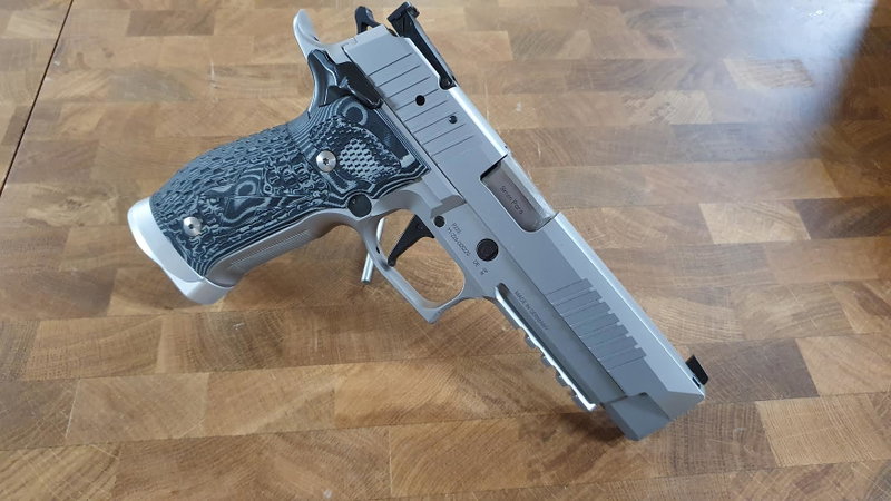 Sig-Sauer P226 X-five Supermatch, 9x19