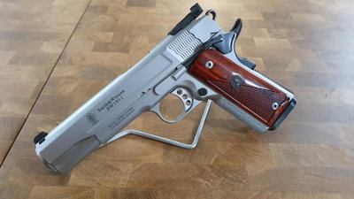 Smith & Wesson SW 1911 Pro Series 5" 9mm
