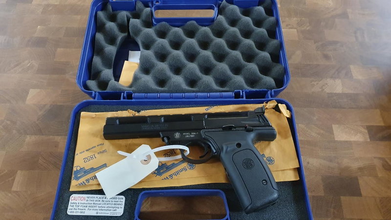 Smith & Wesson 22A-1, 22LR