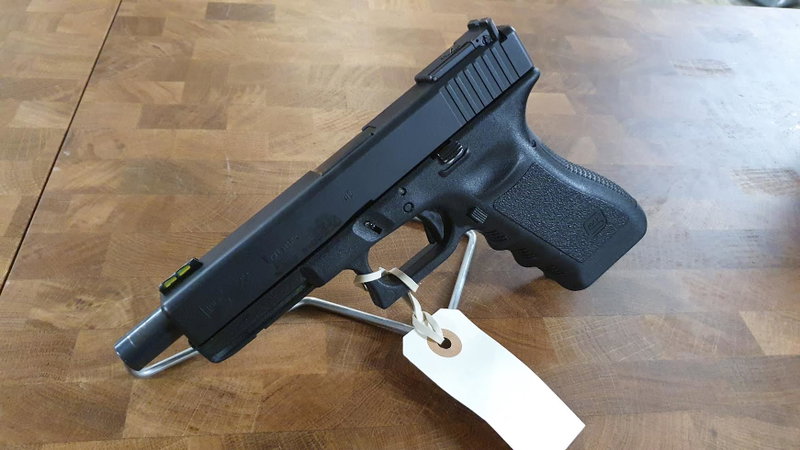 Glock 22 Gen3 .40 S&W + 9mm IGB Pipa