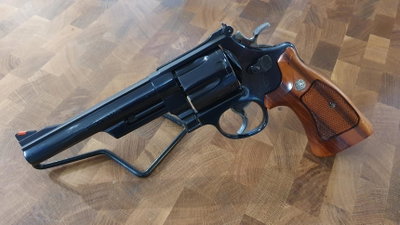 Smith & Wesson Model 29-5 .44 Magnum