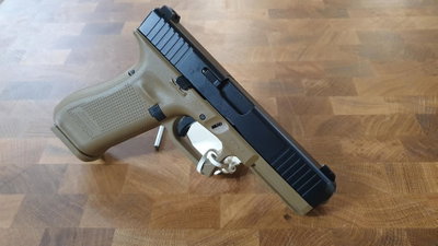 Glock 17 Gen5 FS Coyote FR