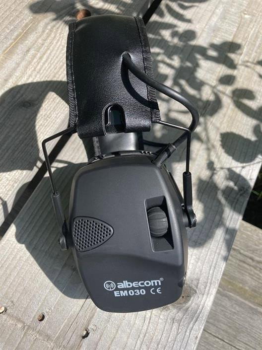 Albecom Hörselskydd EM030 (Svart)