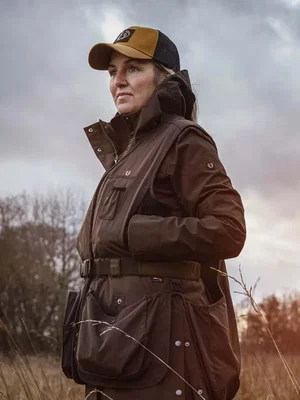 Chevalier Symbol Oiler Cap Golden Oak