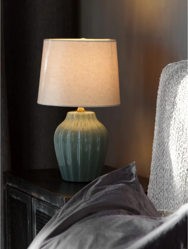Turkos Bordslampa i keramik och lampskärm i linne