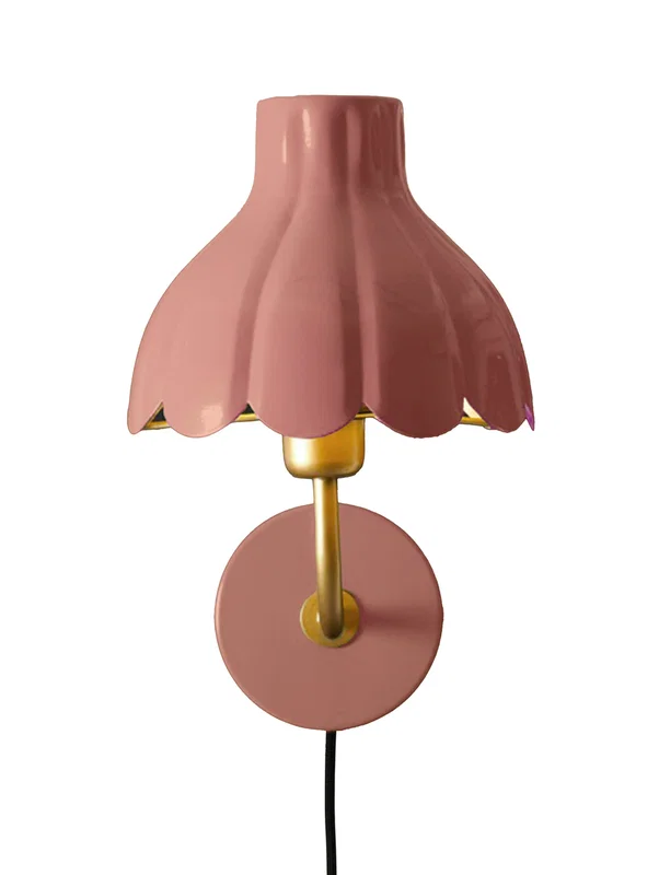 Wells Vägglampa Rosa/Guld