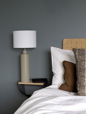 Solo bordslampor matt beige