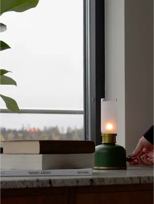 Frida USB Bordslampa Mörkgrön