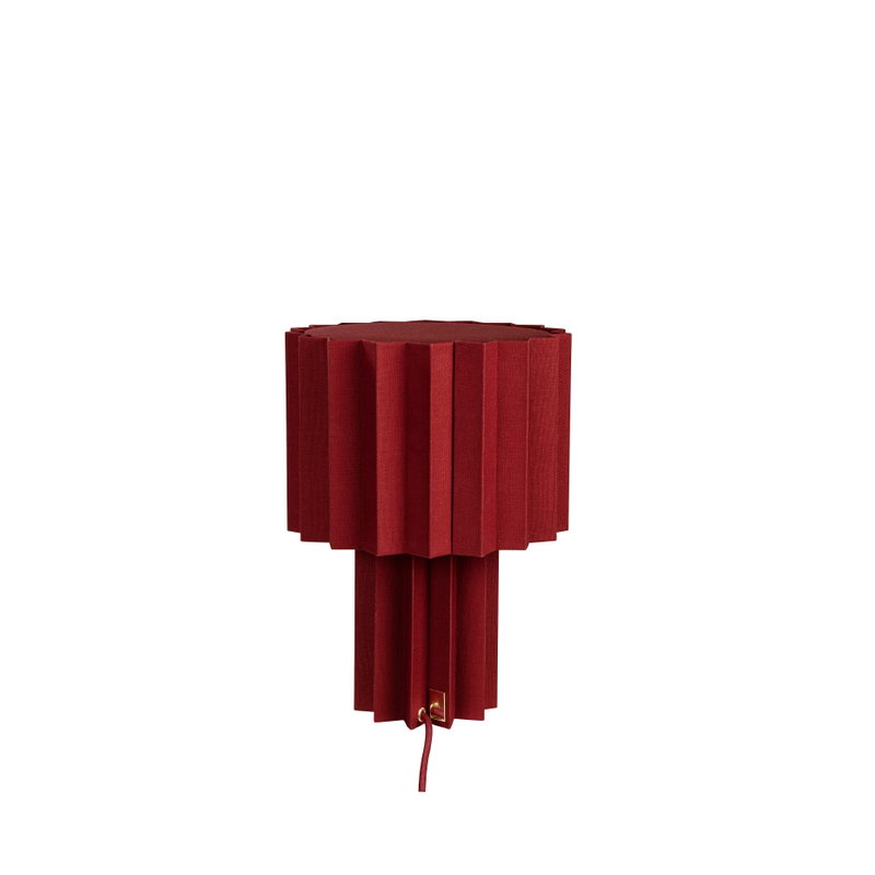 Plissé Bordslampa Röd Textil från Örsjö Belysning
