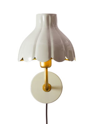 Wells vägglampa beige