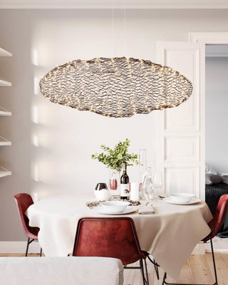 Stor och exklusiv taklampa för matbord