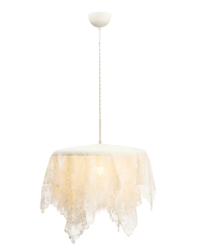 Taklampa i vit spets - romantisk design