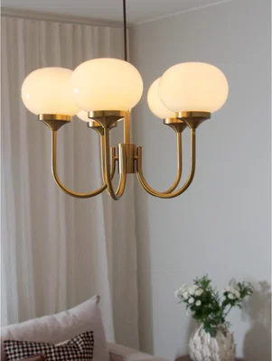 Elsy Taklampa H35 Mässing/Bärnsten