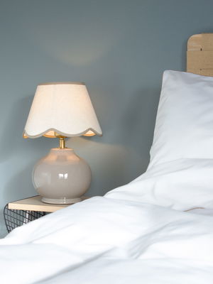 Nell bordslampa nougat