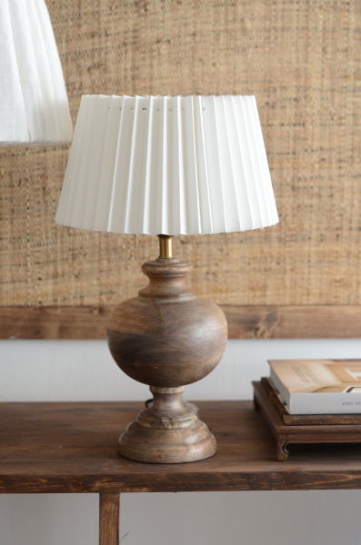 Clark Lampfot med Carolin plisserad lampskärm