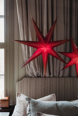 Stor, röd klassisk julstjärna