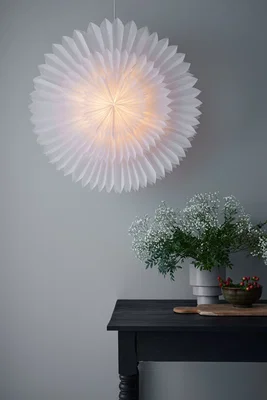 Stor julstjärna likt en sol