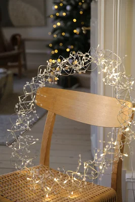 Stor ljuskrans med LED-lampor