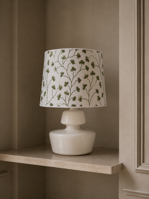 Clover Lampskärm Olive Ashley Wilde med Astro Bordslampa