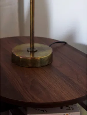 Aira Bordslampa H46 Mässing