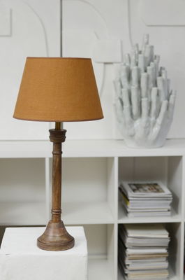 Carla skärm med Nottingham lampfot