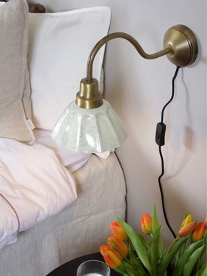 Ester vägglampa offwhite