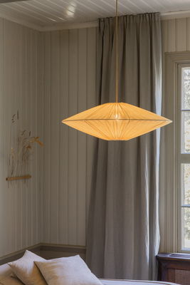 Stor, beige taklampa för vardagsrum